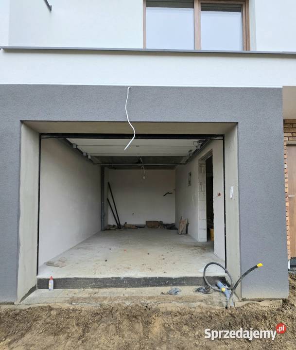 Kębłowo fotowoltaika pompa ciepła garaż 127m2 Domy