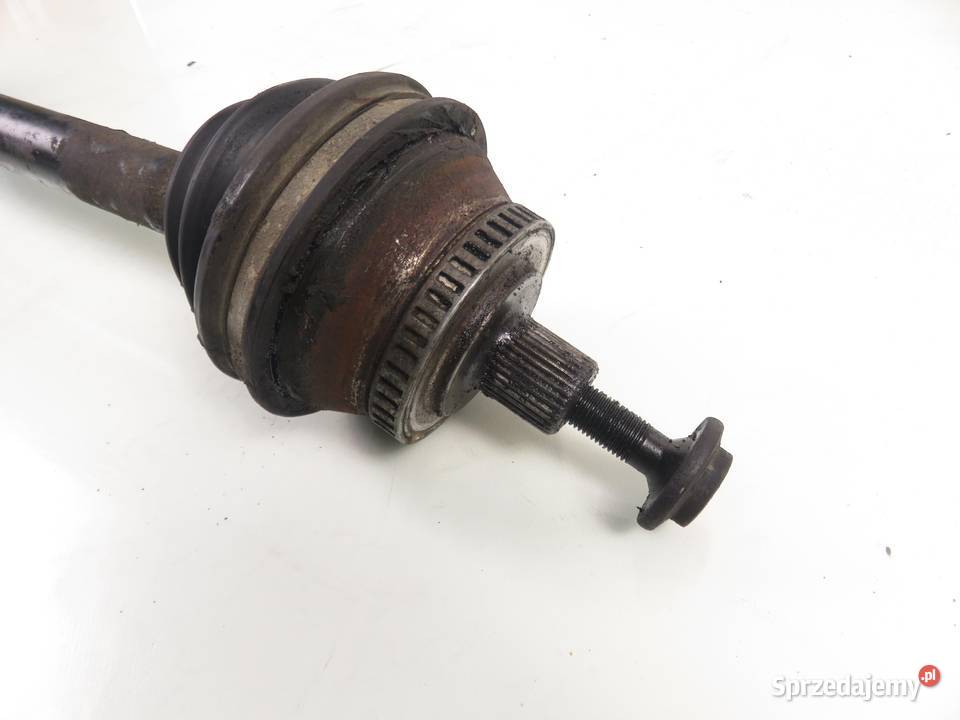 PÓŁOŚ LEWA PRZEDNIA VW PASSAT B5 FL 19 TDI osobowe Półosie sprzedam