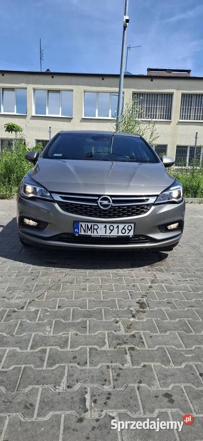Opel Astra V 2017r 14T benzyna niski przebieg Rok produkcji 2017 Olsztyn