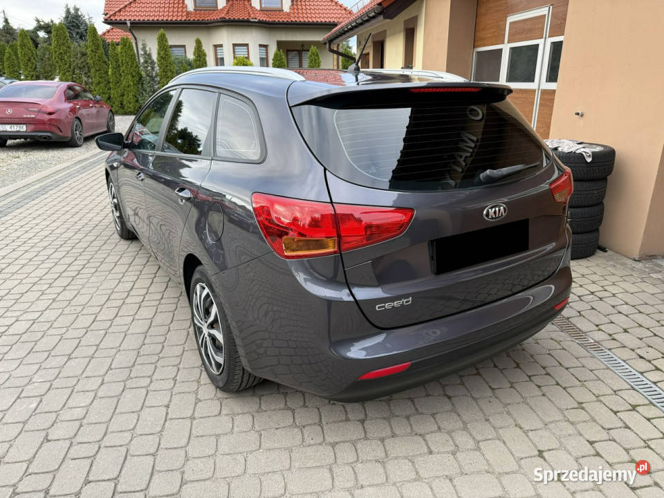 Kia Ceed 14 100 Klimatyzacja Serwis 1Właściciel isofix Orzech