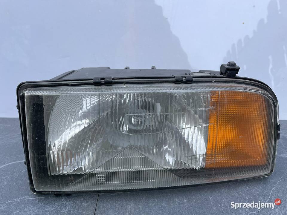 MERCEDES ACTROS PRAWA LAMPA TYŁ wielkopolskie Ostroróg sprzedam