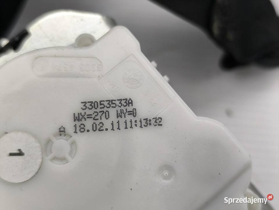 PAS BEZPIECZEŃSTWA TYŁ ŚRODEK MERCEDES ECLASA wielkopolskie sprzedam