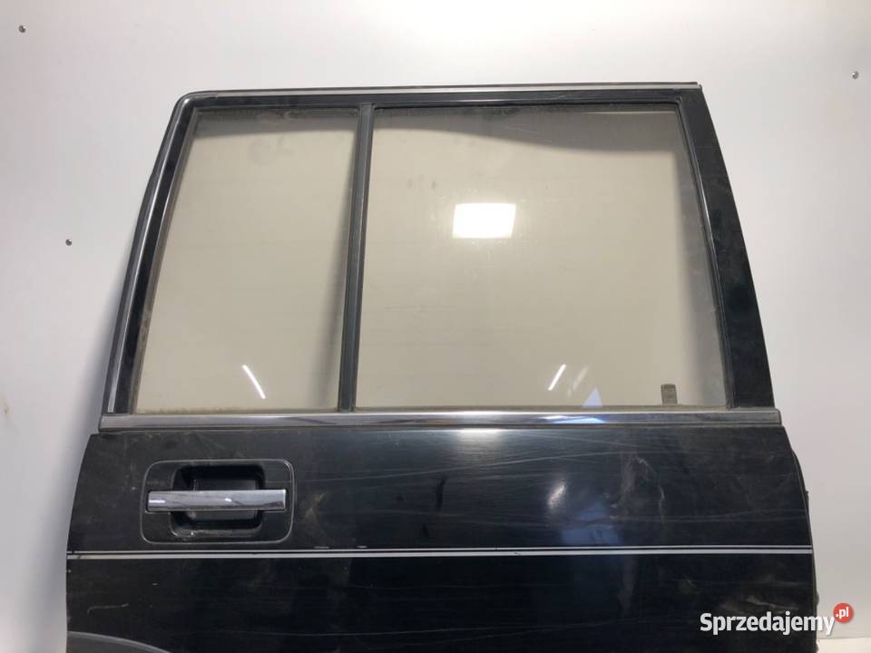 DRZWI PRAWY TYŁ OPEL MONTEREY A Terenowy 9198