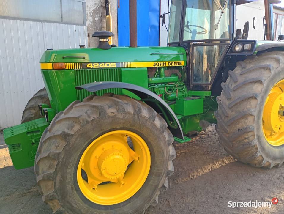 John Deere 4240S