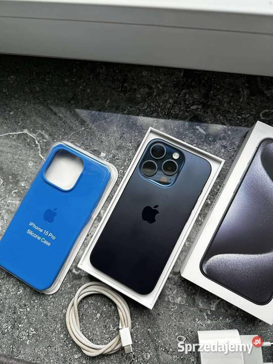 iPhone 15 Pro niebieski Tytan Łańcut