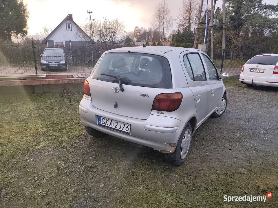 Toyota Yaris 14 diesel oszczędny samochód