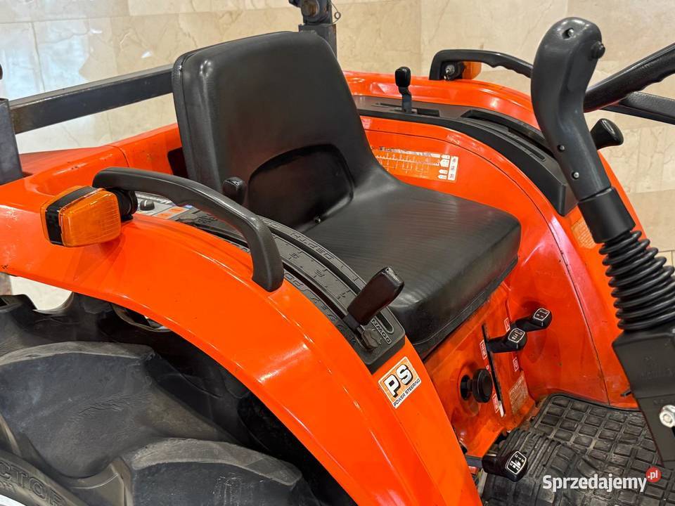 Kubota GT8 z Ładowaczem czołowym TUR4X4 Radomsko