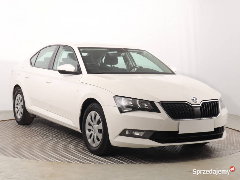 Skoda Superb 15 TSI pełny VAT