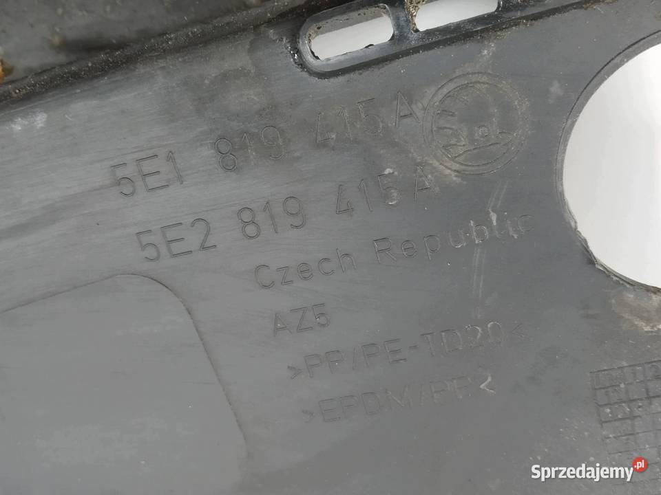 PODSZYBIE PLASTIKOWE 5E2819415A Skoda Octavia