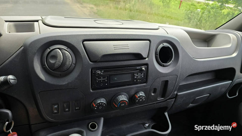 Renault Master 2017 uszkodzona Paka Pali Jeździ czujnik deszczu Samochody dostawcze Karczew