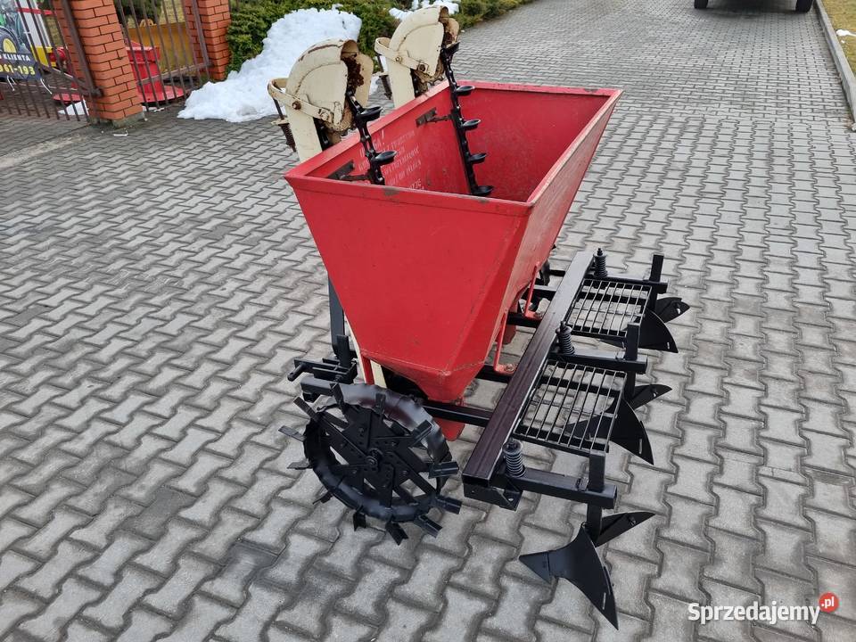 Sadzarka koszyczkowa do ziemniaków dwurzędowa Proszowice