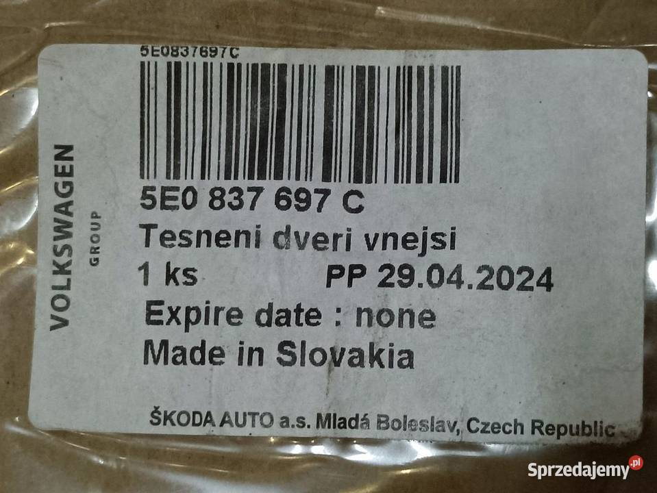 SKODA OCTVIA MK3 USZCZELKA DOLNA DRZWI LEWY Pleszew
