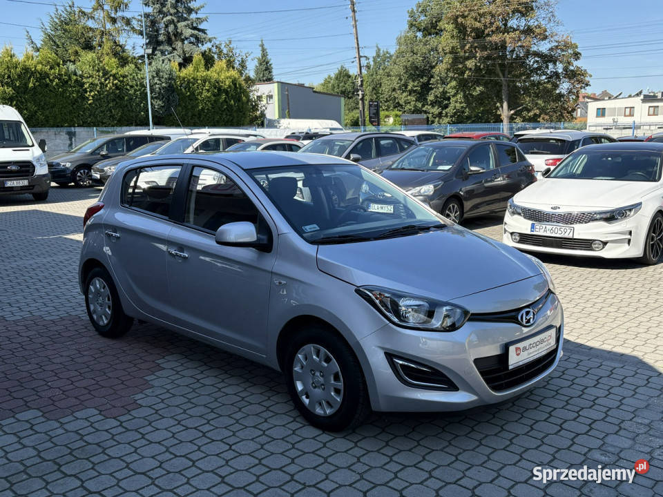 Hyundai i20 12 86 Klima Niski przebieg Gwarancja benzyna Tarnowskie Góry sprzedam