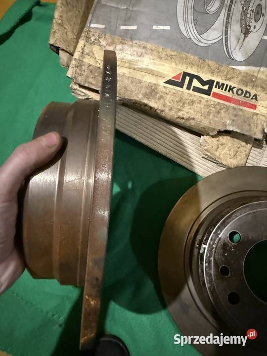 Tarcze hamulcowe tylne BMW e24 cs2 e28 ATM Układ hamulcowy śląskie Mszana