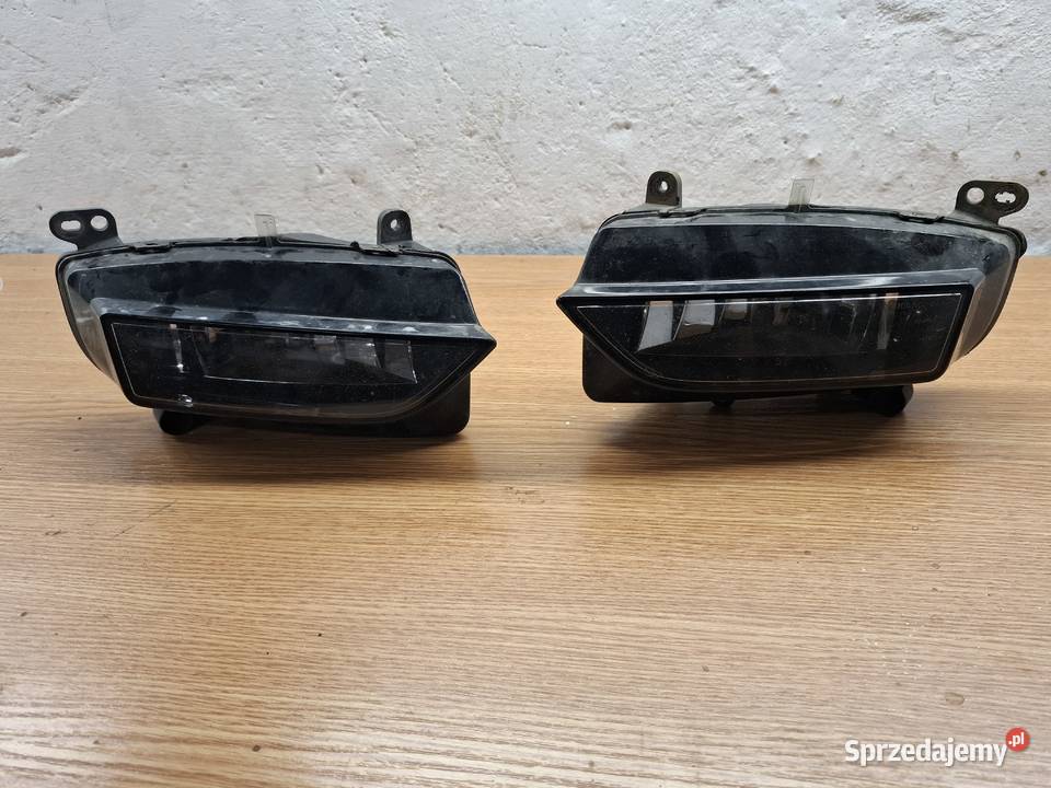 Światła przeciwmgielne 8K0941700C Audi osobowe
