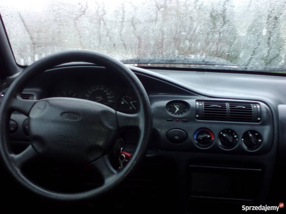 Ford escort wyposażenie wspomaganie kierownicy Escort Pisz sprzedam