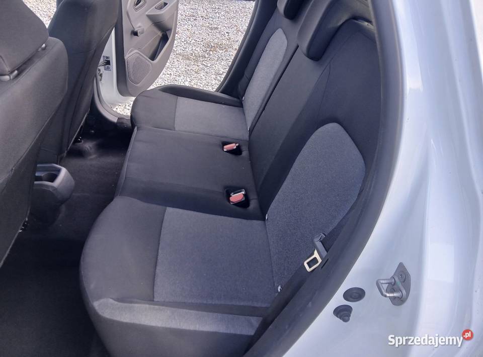 Dacia Duster II 2223R Fotele kanapa boczki Oleśnica sprzedam