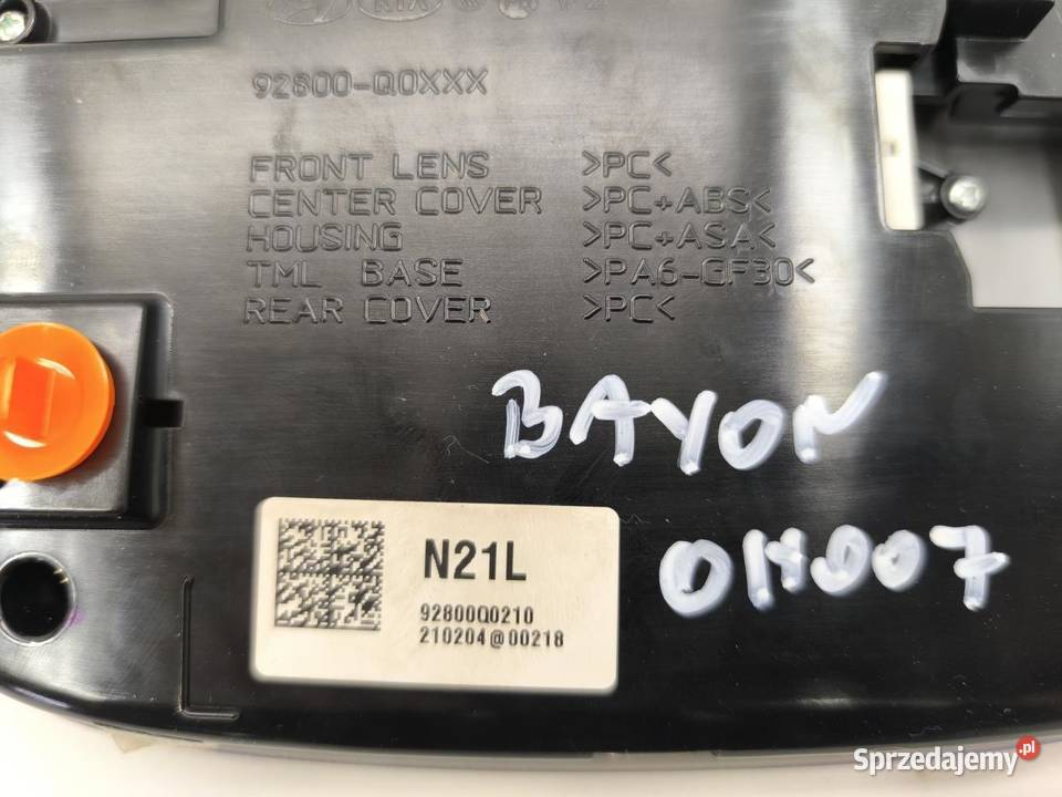 LAMPKA OŚWIETLENIE KABINY HYUNDAI BAYON