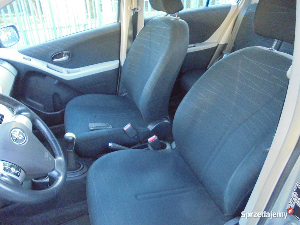 Toyota Yaris 13 VVTi Travel kujawsko-pomorskie