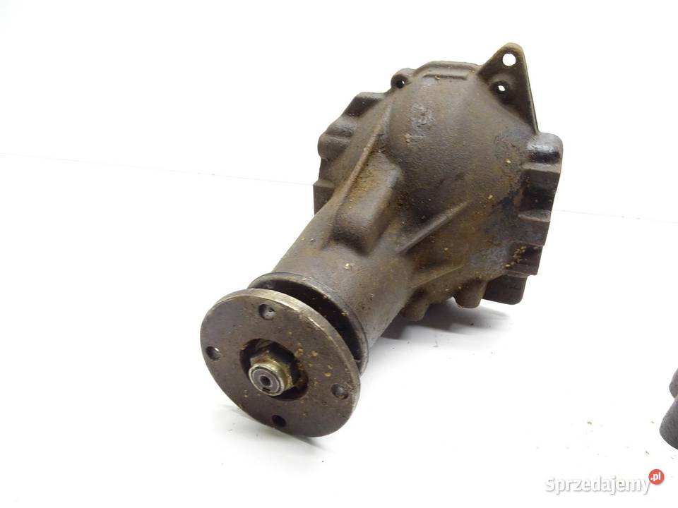 OBUDOWA MOSTU PRZÓD PRZEDNIEGO ŻELIWNA SUZUKI