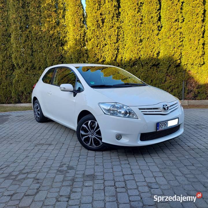 Toyota Auris16BenzynaNiski Przebieg Climatronic Przemyśl