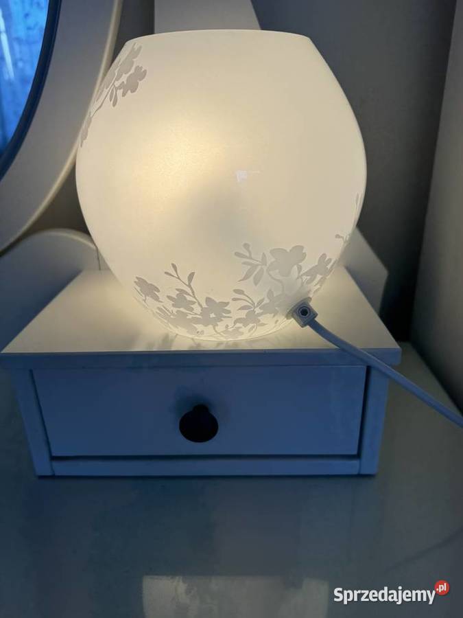 Sprzedam lampkę stolowabiurkowa