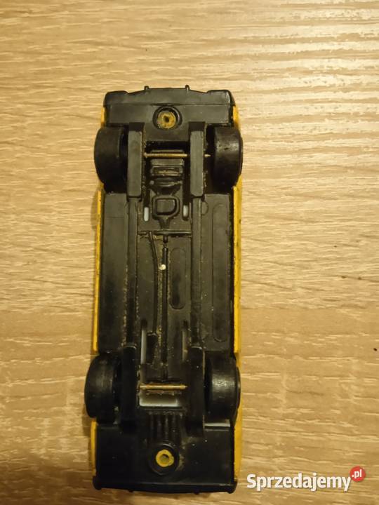 Rzadki oryginalny stary żółty 45 samochodzik Poznań