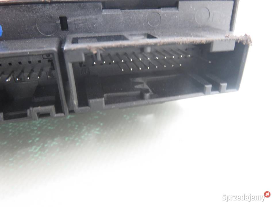 PODNOŚNIK SZYBY PRAWY PRZEDNI AUDI A4 B7 osobowe