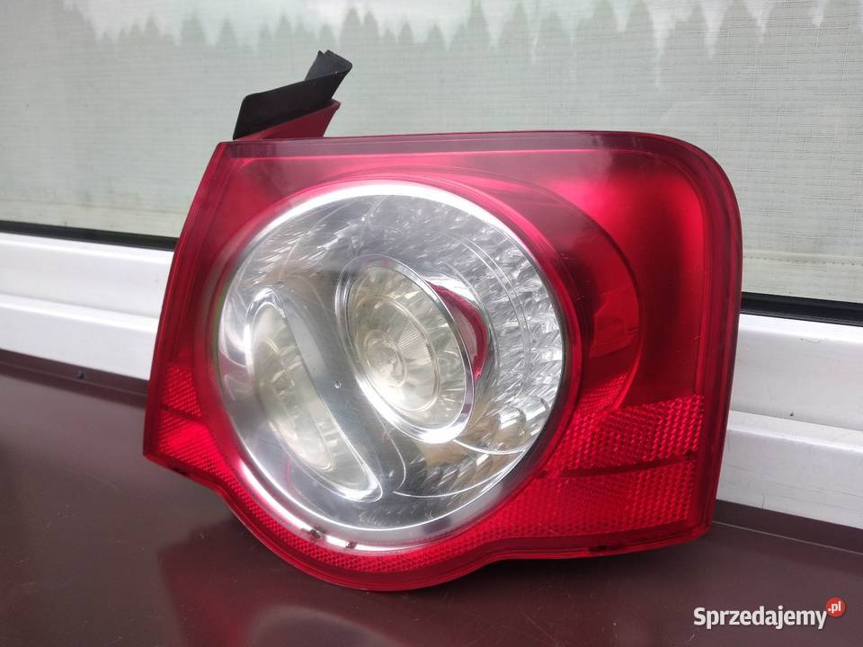 VW Passat B6 sedan lampa tył tylna prawa w Sieradz