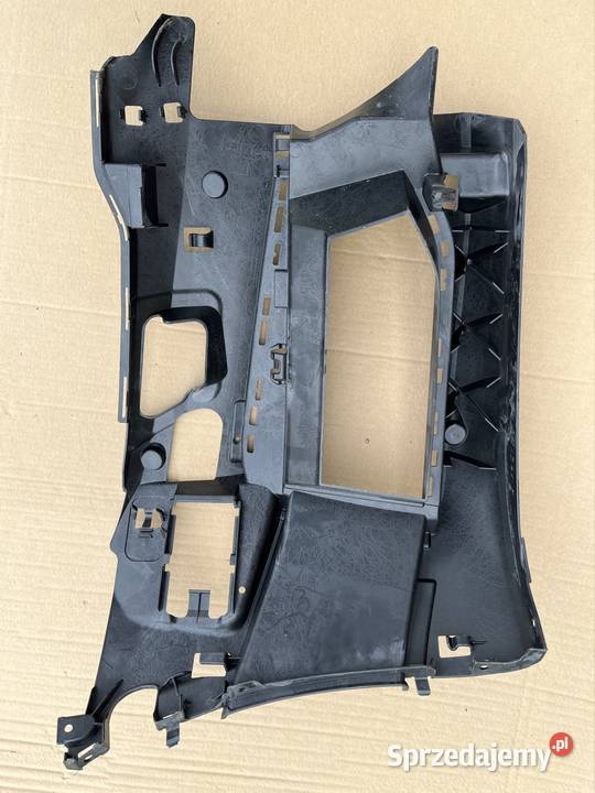 MOCOWANIE HALOGENU LEWY PRZÓD BMW 5 G30G31 Międzychód