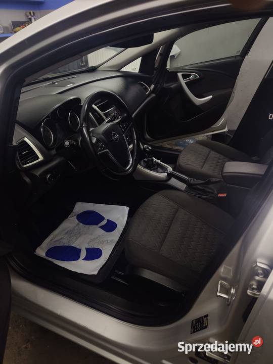 OPEL ASTRA J 14 BENZYNA POLSKI SALON 2013R 216000km śląskie