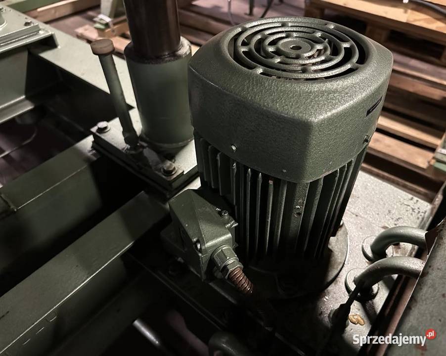 HFER hydrauliczna prasa do forniru Nowy Targ