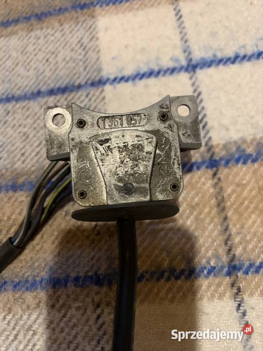 Przełącznik pod kierownicę manetka BMW e12 osobowe Mszana sprzedam