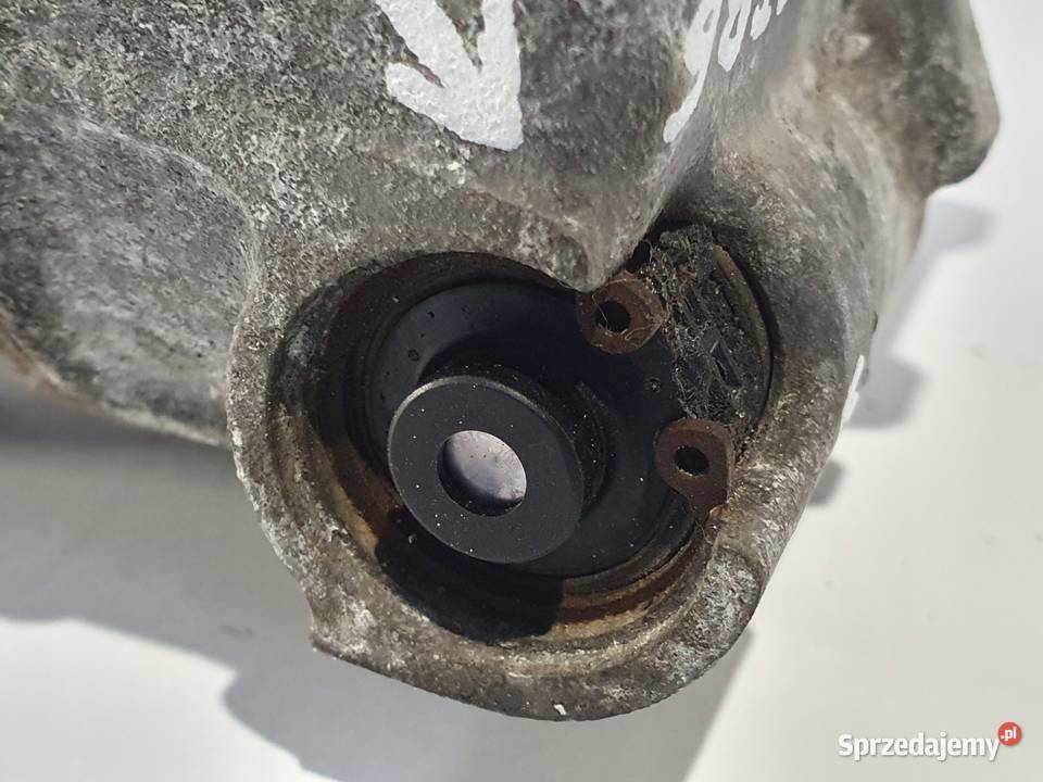 SPRĘŻARKA KLIMATYZACJI VW Golf V Passat B6 19
