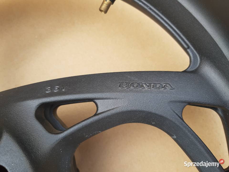 HONDA CB1000R CB 1000 FELGA PRZÓD PRZEDNIA KOŁO Bieleń sprzedam