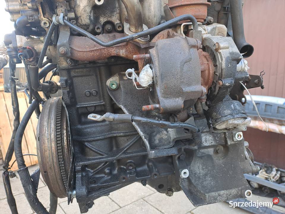 Audi A4 B6 19 TDi 130 silnik kompletny kod AWX