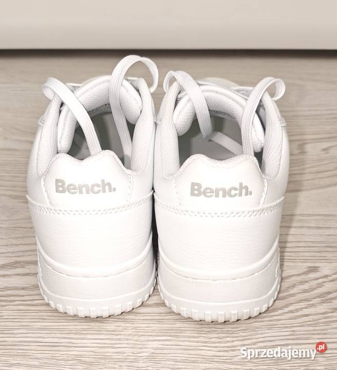 Sneakersy firmy Bench Złocieniec