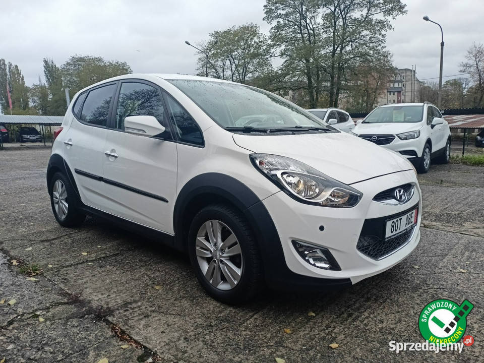 Hyundai ix20 wersja CROSS niski przebieg zadbane ESP łódzkie Tomaszów Mazowiecki