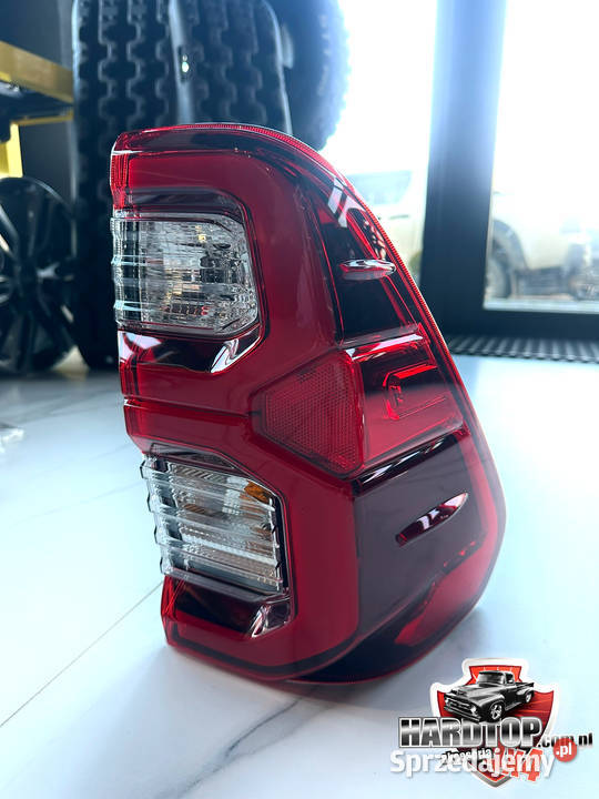 Lampa Oryginalna Prawa Tylna oświetlenie TOYOTA Pasłęk