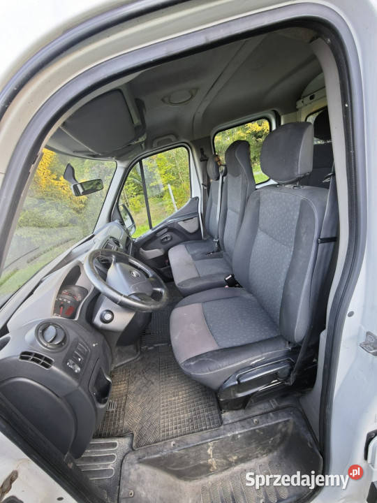Opel Movano Opel Movano brygadówka 7 osób Rok produkcji 2012 Samochody dostawcze