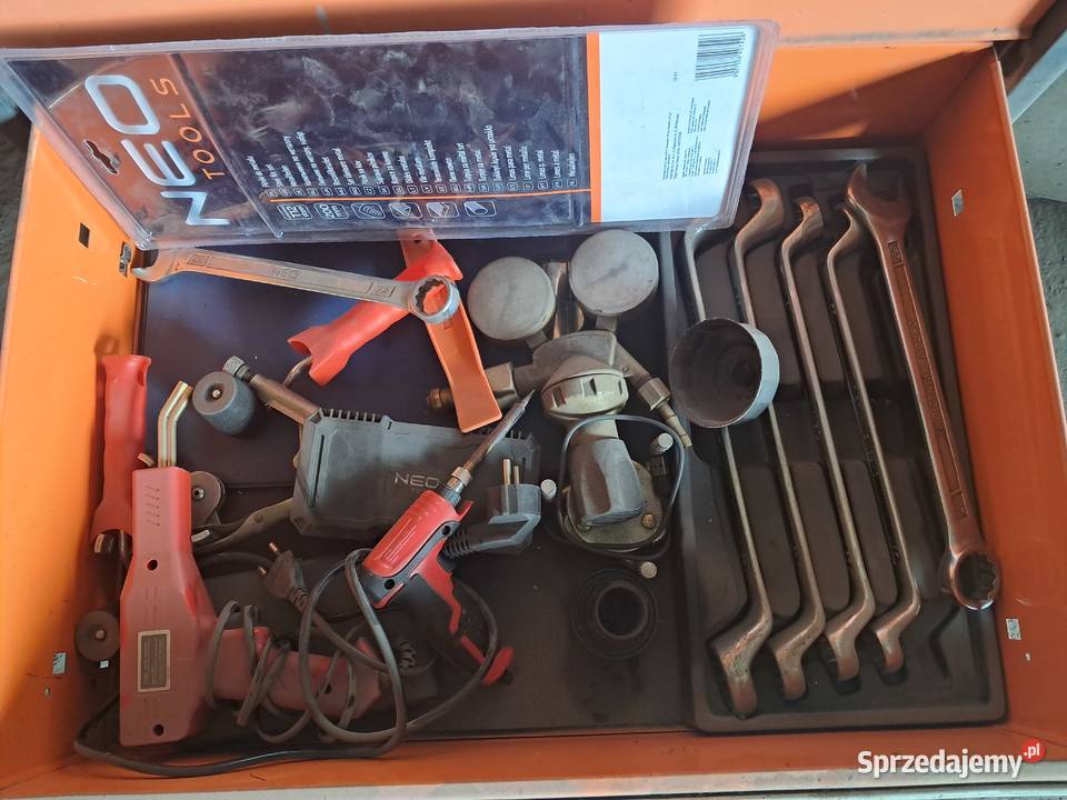 Syndyk sprzeda Skrzynie narzędziową Neo Tools z Czymanowo
