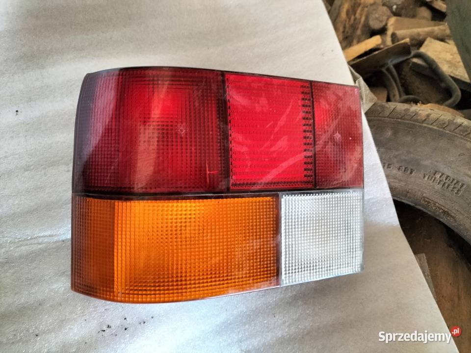 RENAULT 19 Chamade LAMPA TYŁ TYLNA LEWA lampy tylne Kamień-Kolonia