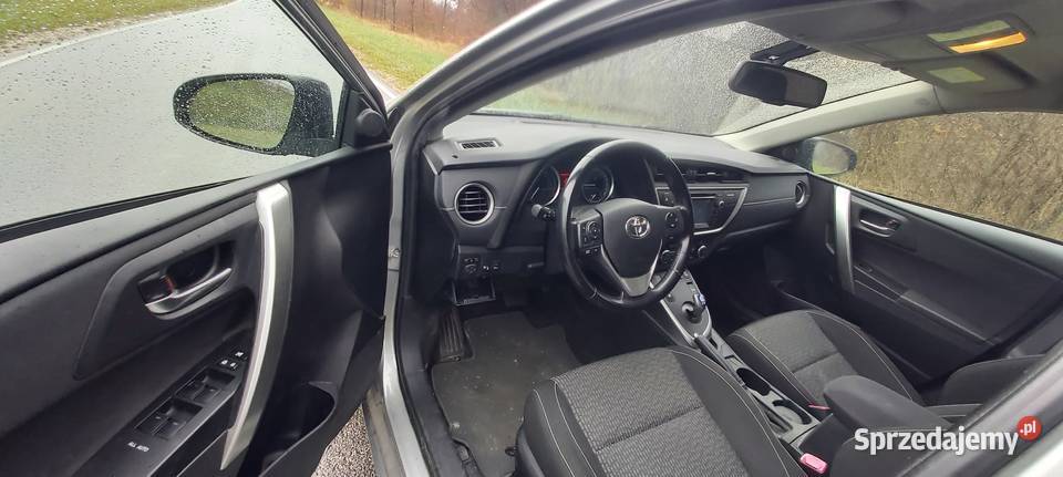 yota Auris 18 Hybryda 2014r 173 Kamera HandsFree