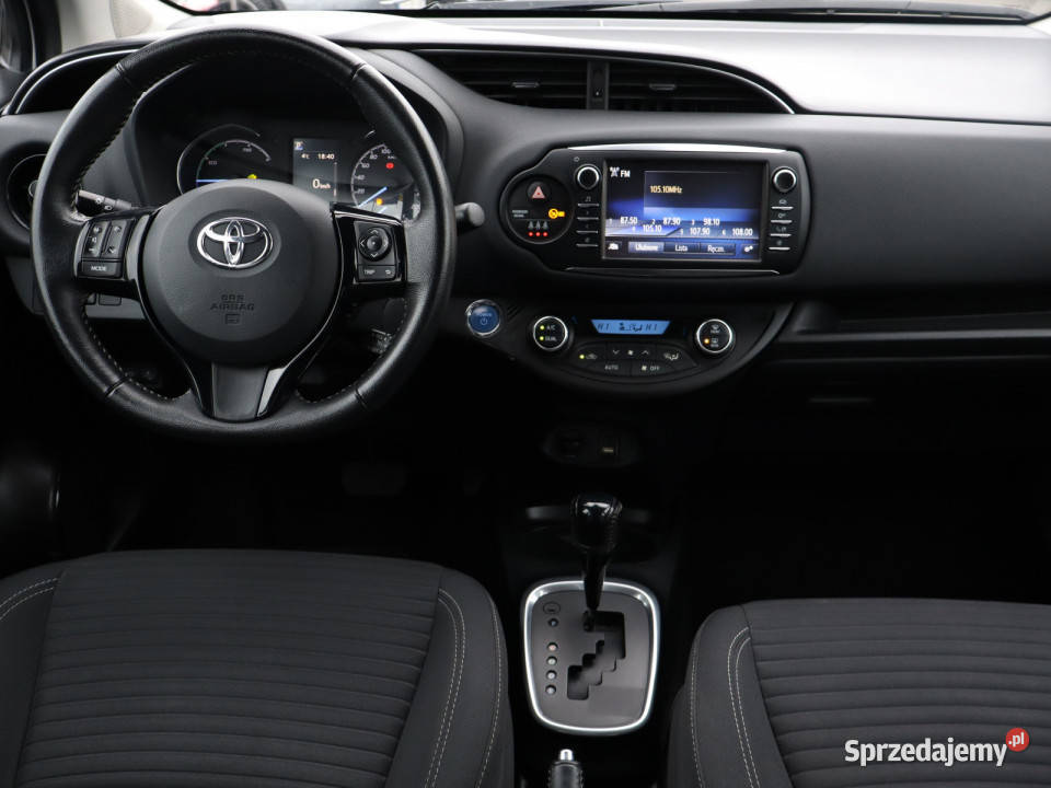 Toyota Yaris 15 Hybrid elektryczne szyby Bielany Wrocławskie