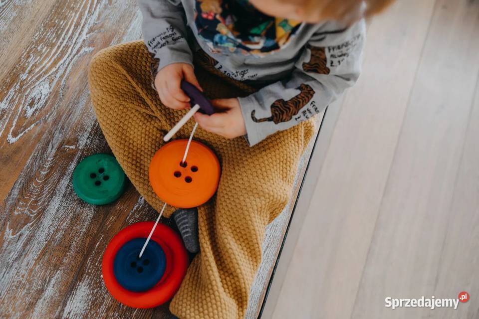Nawlekanka drewniana guziki giganty Montessori Zduńska Wola sprzedam