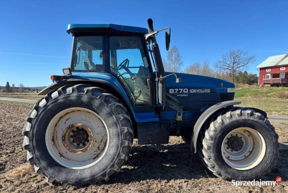 Ciągnik Holland 8770 z napędem na cztery koła mazowieckie Warszawa