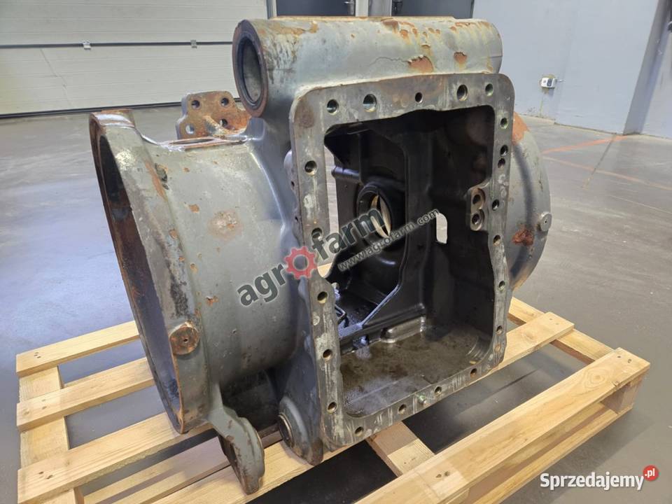 Obudowa tylnego mostu Fendt 818 820 Byków