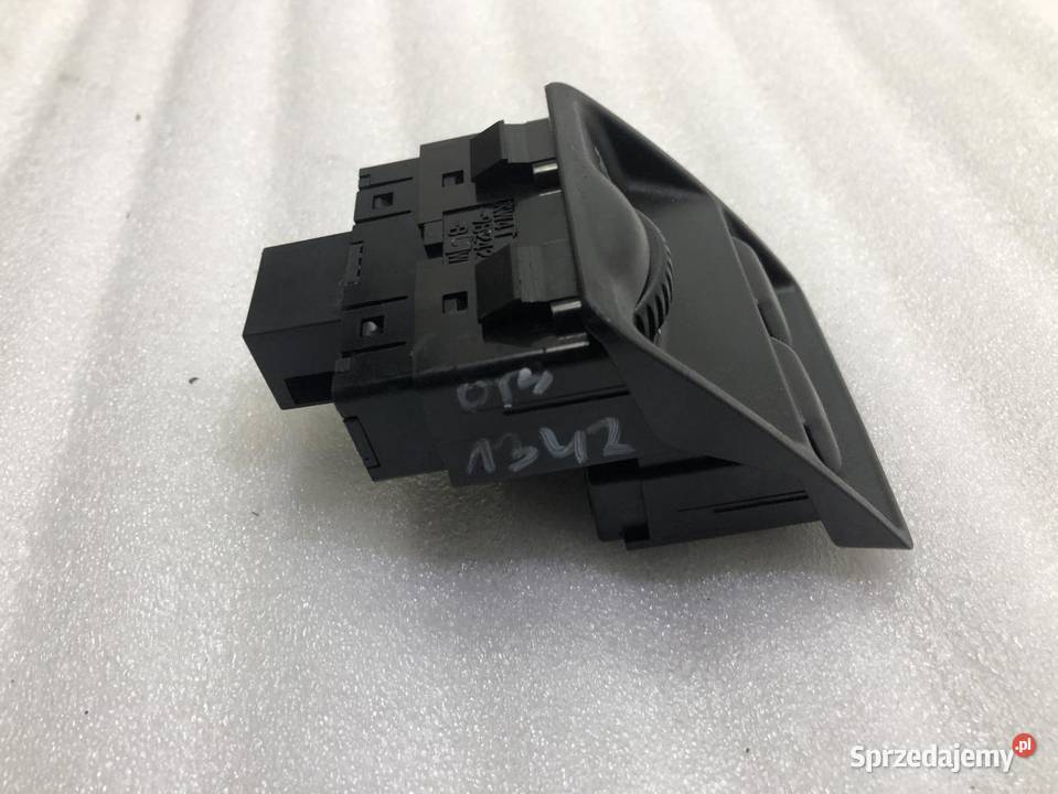 PANEL KLAPKI WLEWU ŚWIATEŁ JAGUAR STYPE