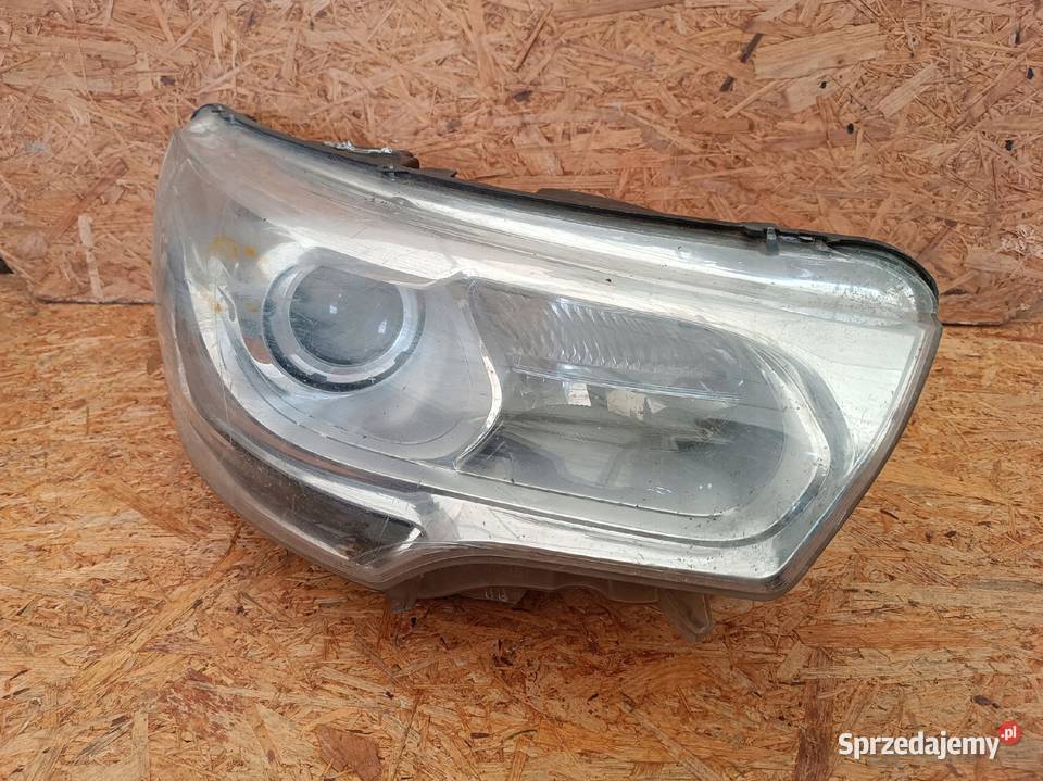 REFLEKTOR LAMPA PRAWA PRZÓD EU XENON CITROEN C4 wielkopolskie Nowy Tomyśl