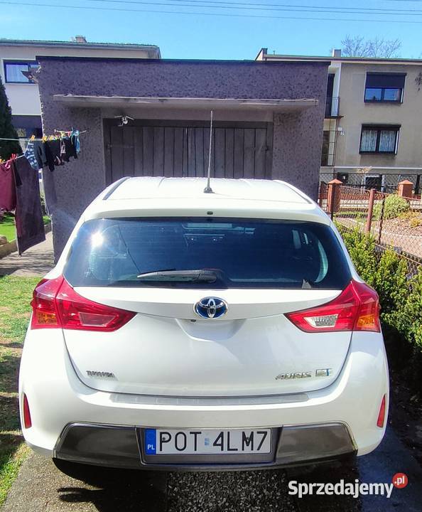 Toyota Auris II hybryda Ostrzeszów